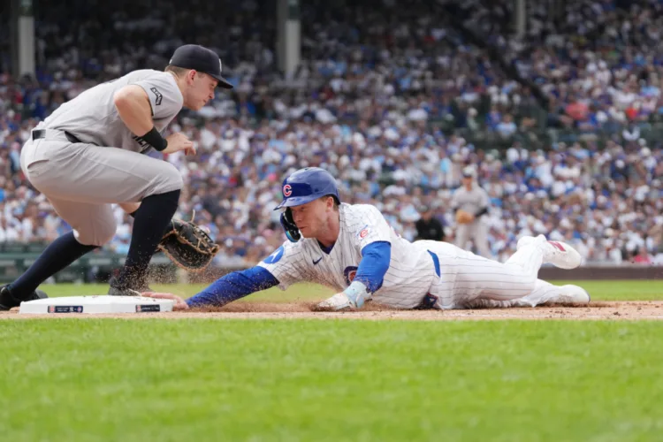 Yankees edge Cubs at Wrigley in pitchers' duel